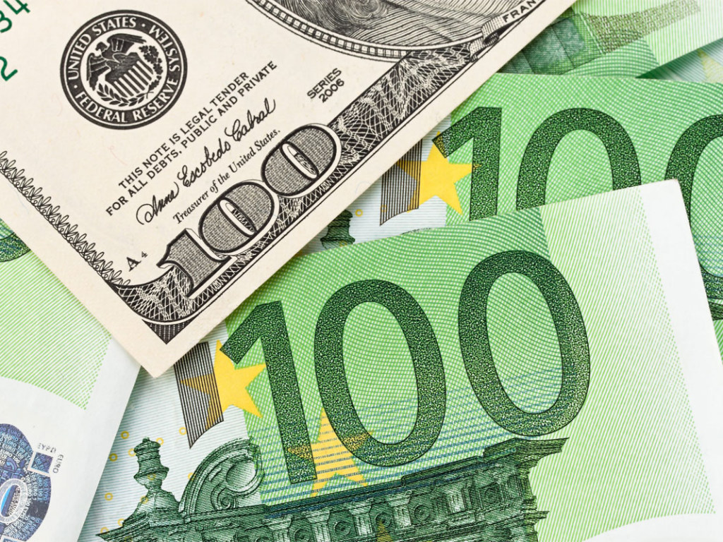 НБУ одномоментно повысил курс евро на 19 копеек