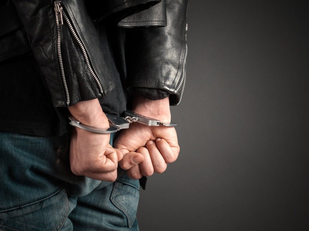 В Днепропетровской области задержали мужчину, хранившего 11 килограммов наркотиков