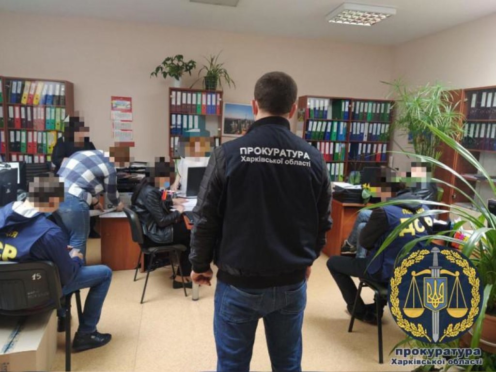 В Харьковской мэрии проходят обыски о хищении 28 миллионов гривен (ФОТО)