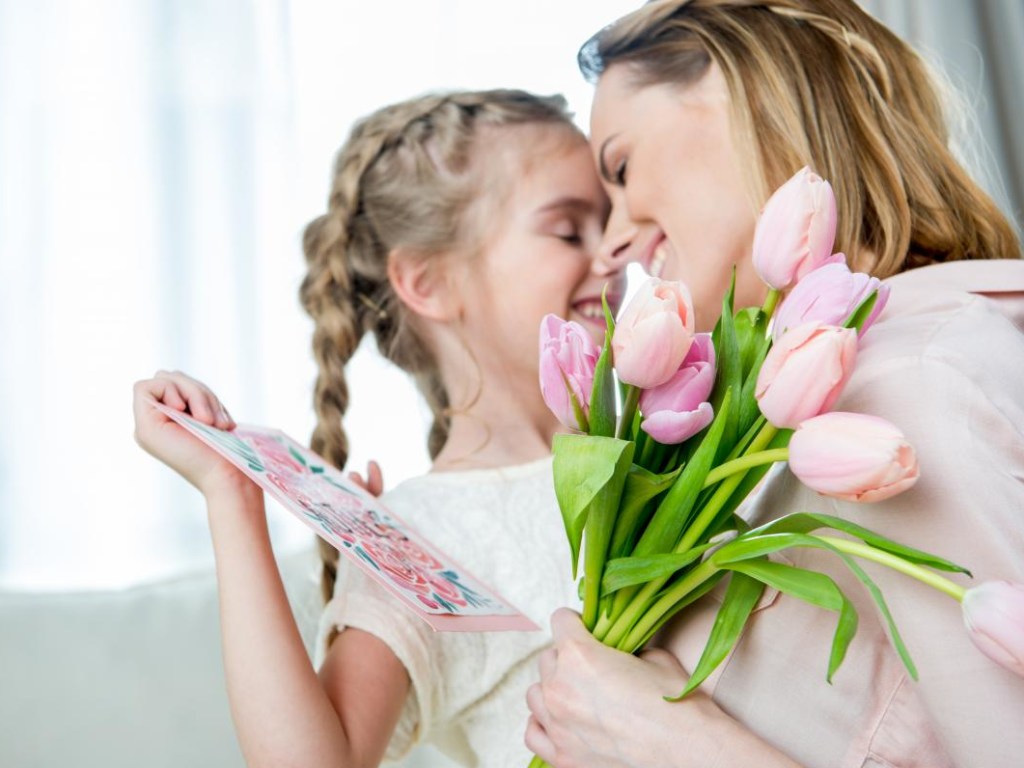 10 мая — День матери