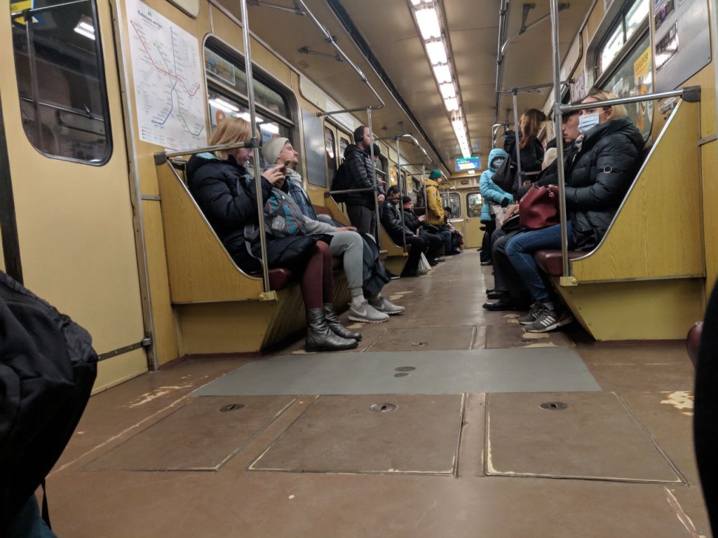 Когда в Украине заработает метро: в Минздраве озвучили прогноз