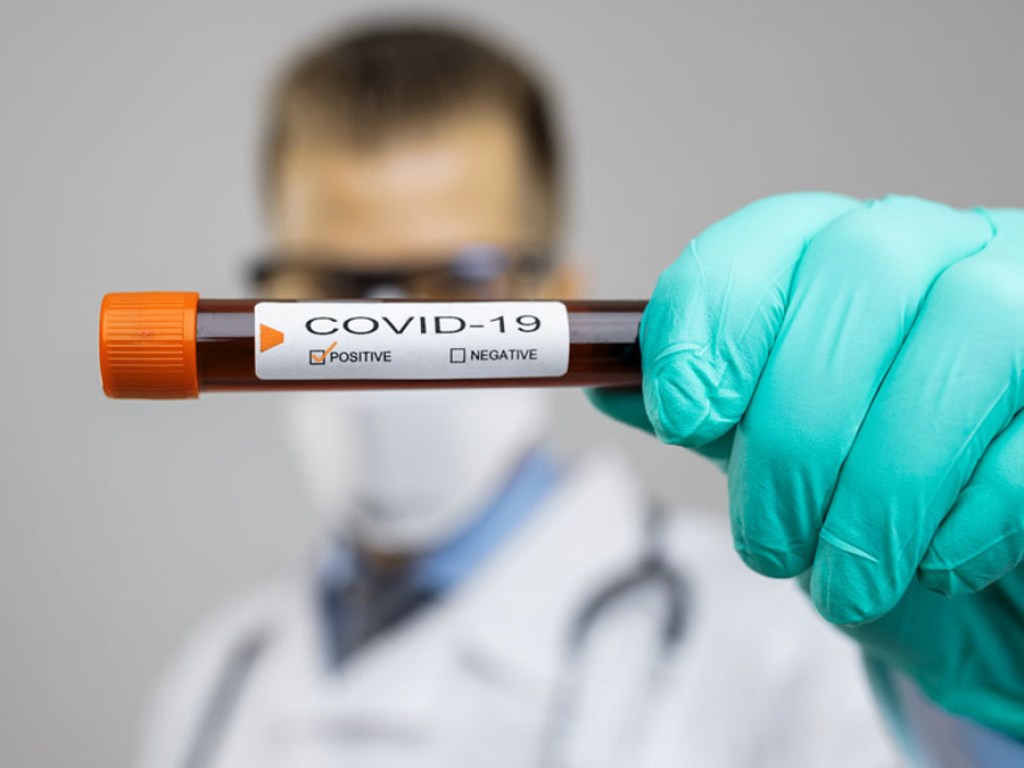 В Германии число инфицированных COVID-19 за сутки уменьшилось вдвое