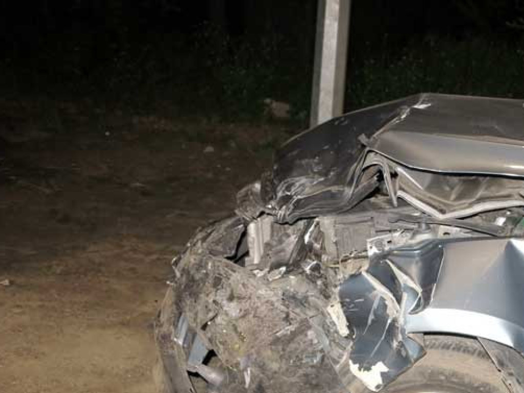 Цена невнимательности: под Киевом произошло серьезное тройном ДТП с фургоном (ФОТО)