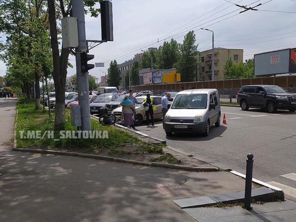 В Харькове сбили велосипедиста (ФОТО)