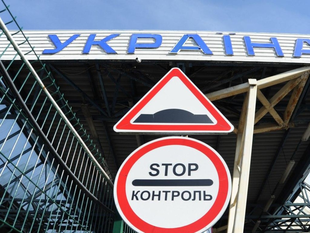В Кабмине отменили возможность поездки украинцев в Беларусь по внутренним паспортам