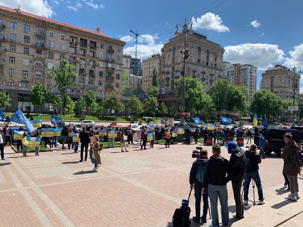 В Киеве инвесторы «Укрбуд» устроили масштабный автопробег и митинг под КГГА (ФОТО, ВИДЕО)