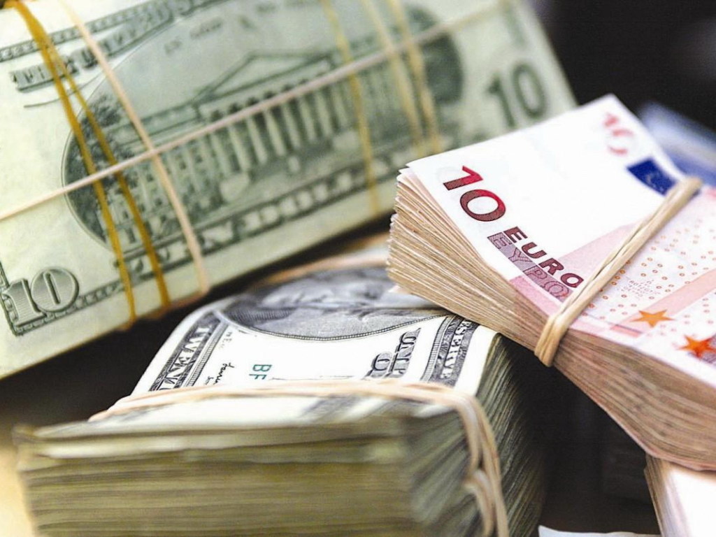 Экономист спрогнозировал курс доллара в Украине