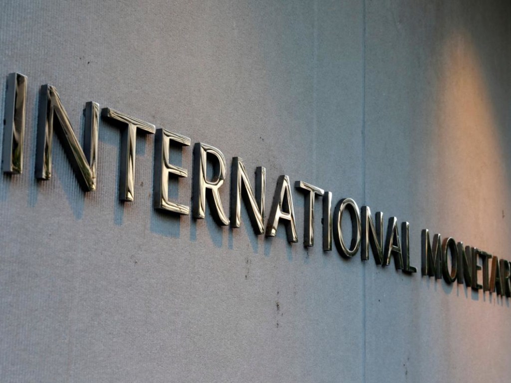 У Зеленского назвали сроки получение первого транша от МВФ