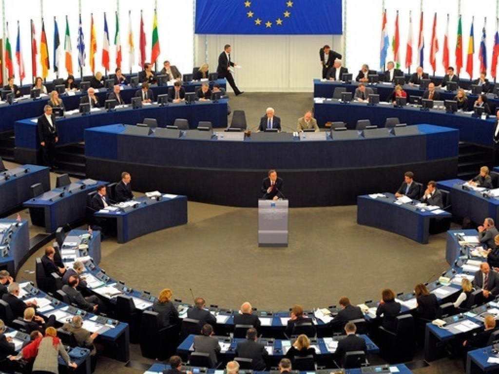 В Европарламенте проголосовали за выделение Украине займа в 1,2 миллиарда евро