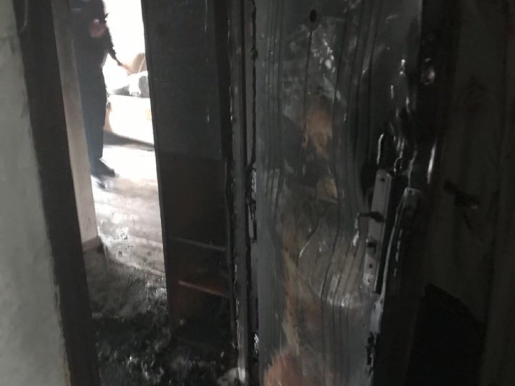 Женщина выпрыгнула из окна 9 этажа: в Одессе горел дом (ФОТО)