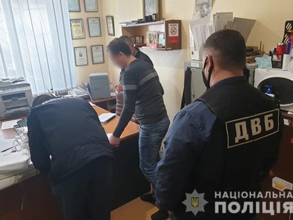 В Харькове офицера полиции обвинили в серьезном преступлении: копу грозит тюремный срок (ФОТО)