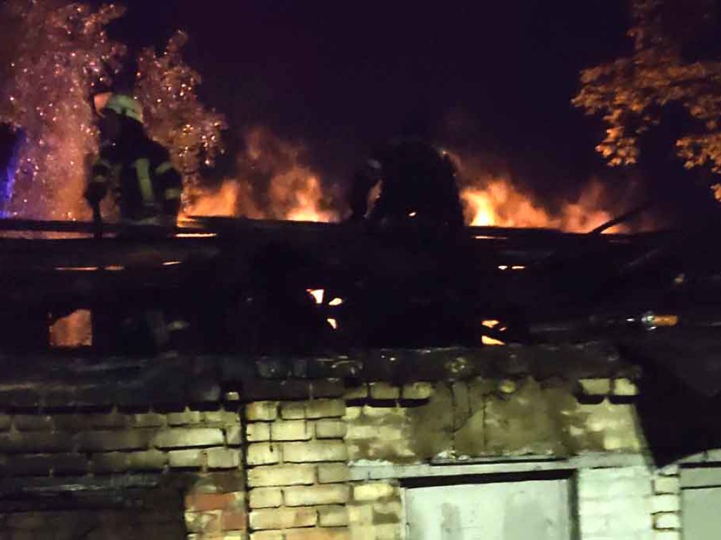 В Харькове при пожаре в постройке погиб 36-летний бездомный (ФОТО)