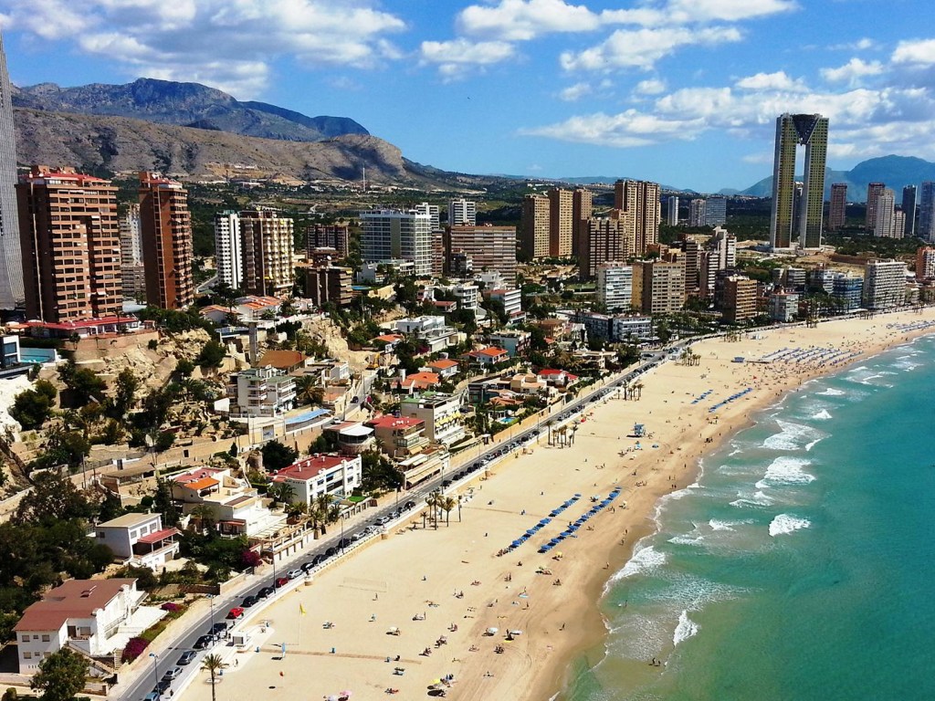 Испания открывает туристический сезон с июля