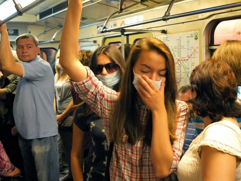 Контролировать наличие масок в метро будет некому &#8212; эксперт