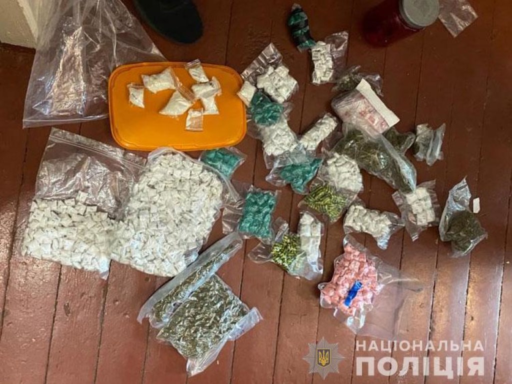 В Днепропетровской области полиция изъяла наркотиков более чем на миллион гривен