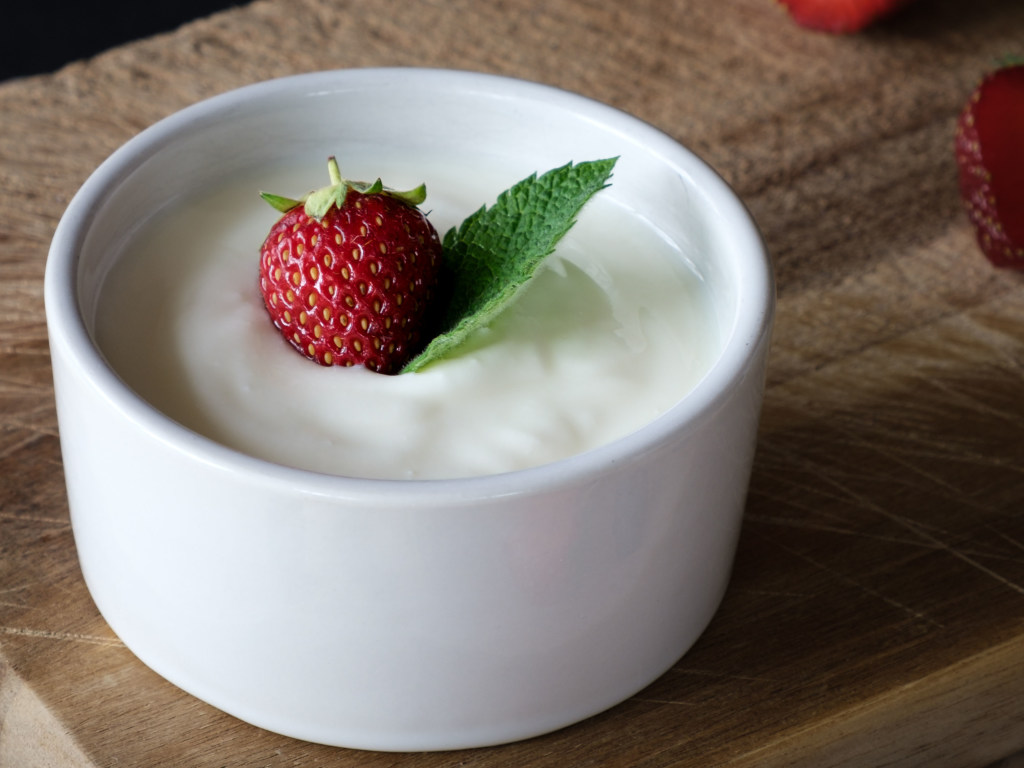 Лучший завтрак: эксперты рассказали о пользе непопулярного чудо-йогурта