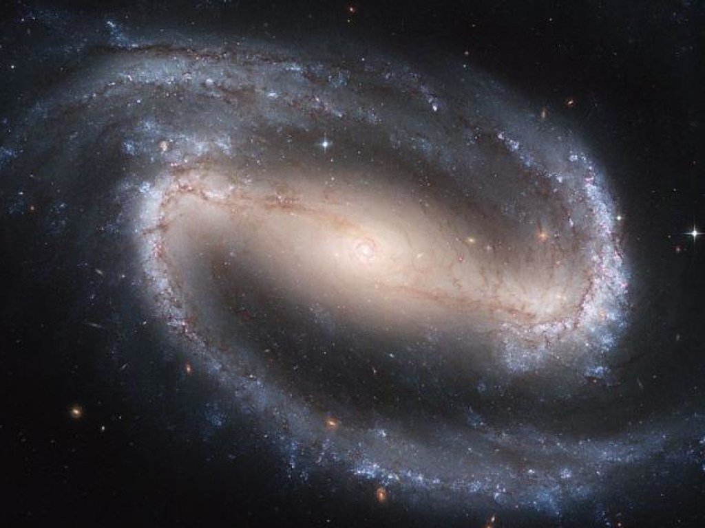 Ученые обнаружили кольцеобразную галактику