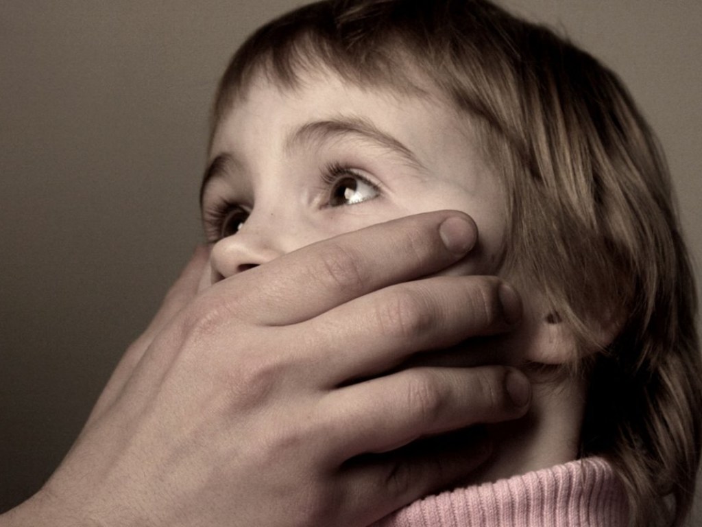 В Вознесенске на 13 лет осудили педофила за насилие над 11-летней дочерью