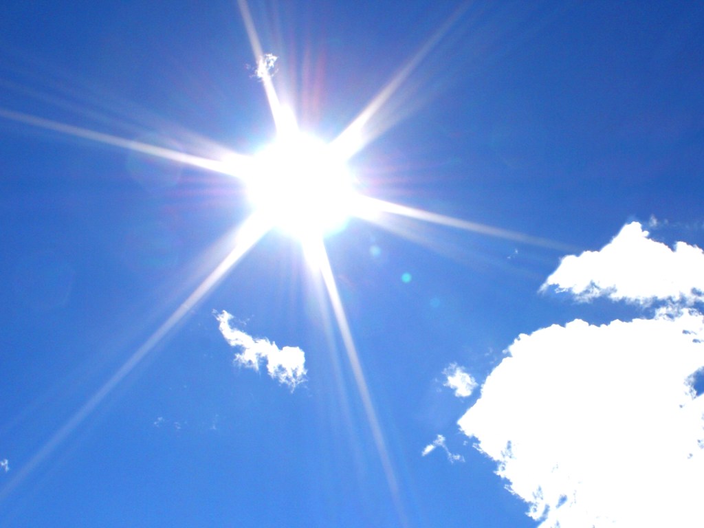 Исследование: Яркий солнечный свет уничтожает коронавирус за считанные минуты