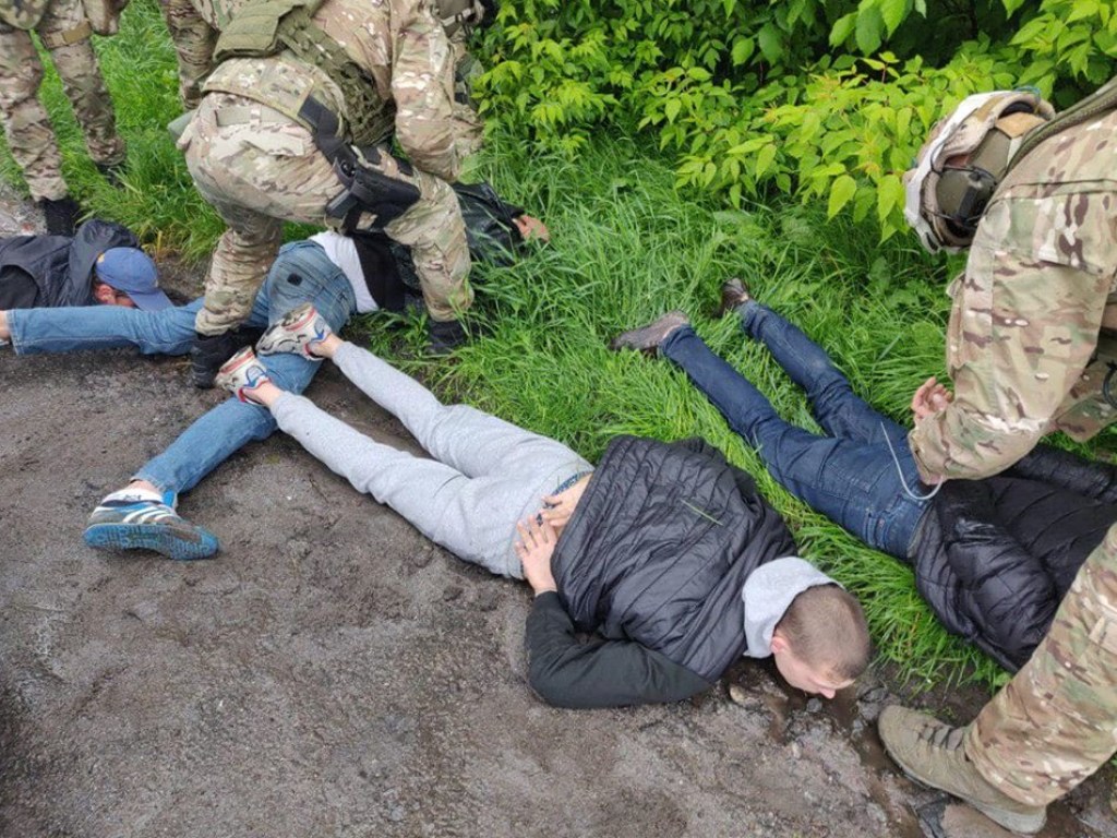 Полиция задержала уже больше 20 участников перестрелки в Броварах (ФОТО)