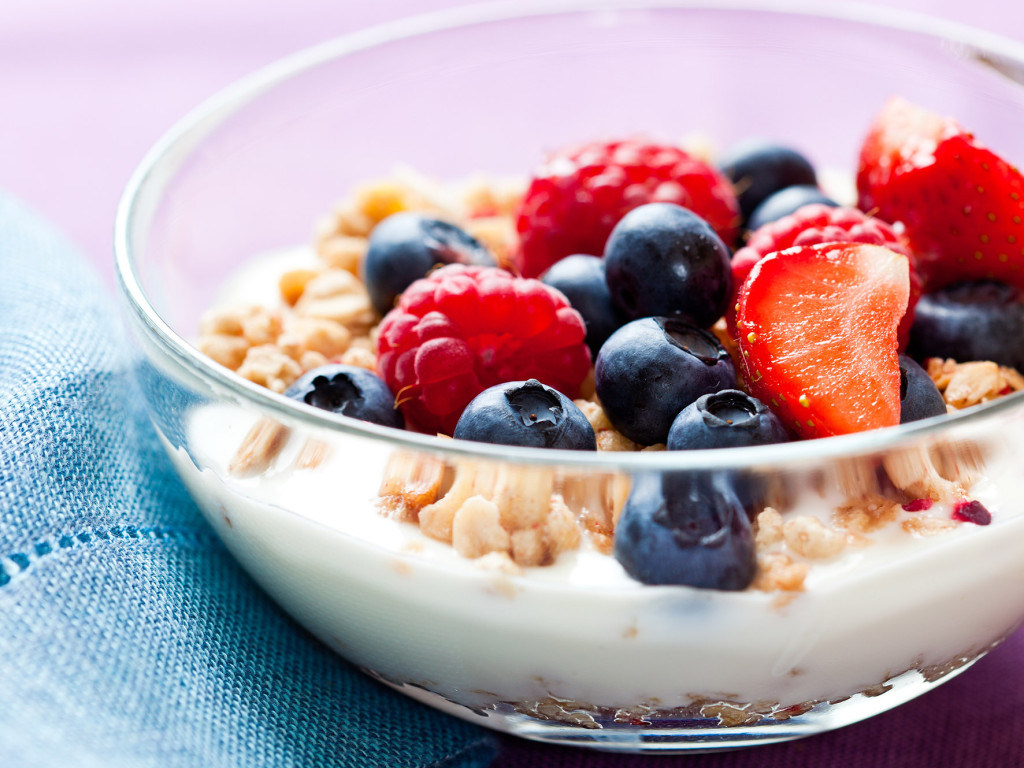 Врачи назвали 12 самых полезных продуктов на завтрак