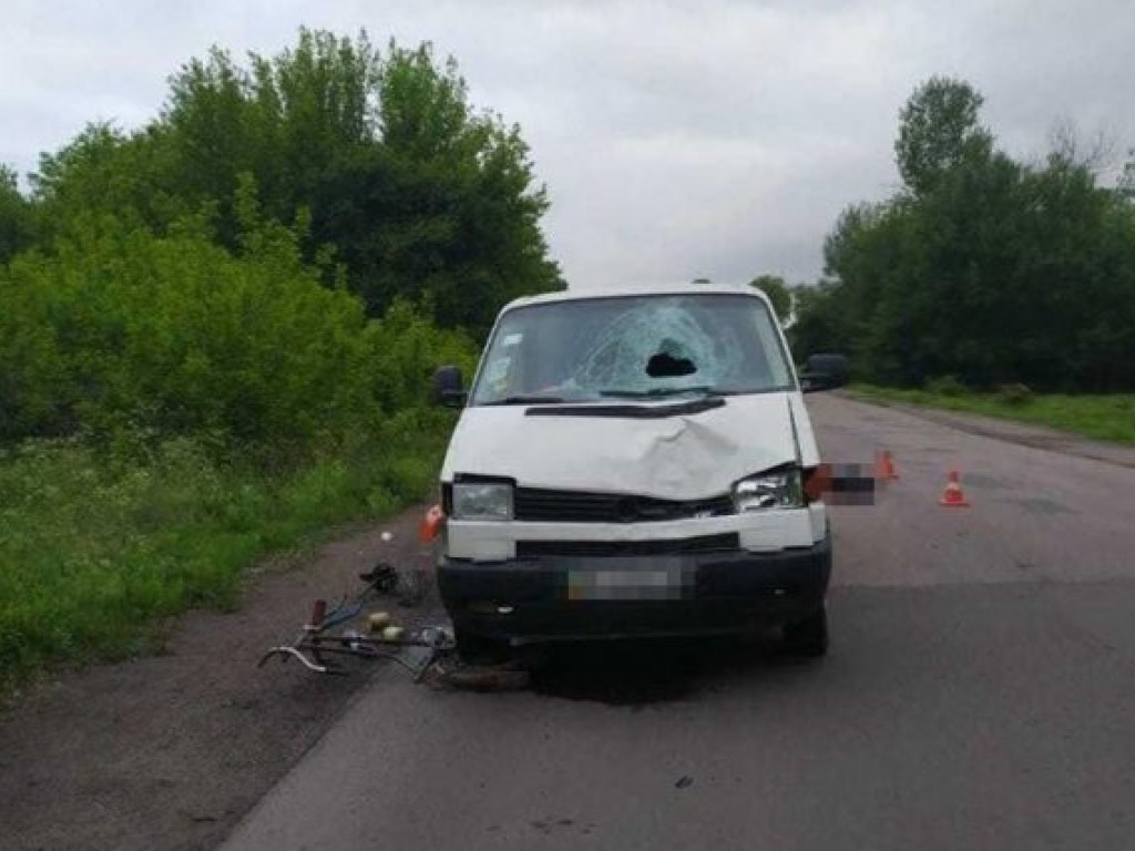 В Одесской области микроавтобус сбил велосипедиста: подросток погиб на месте (ФОТО)