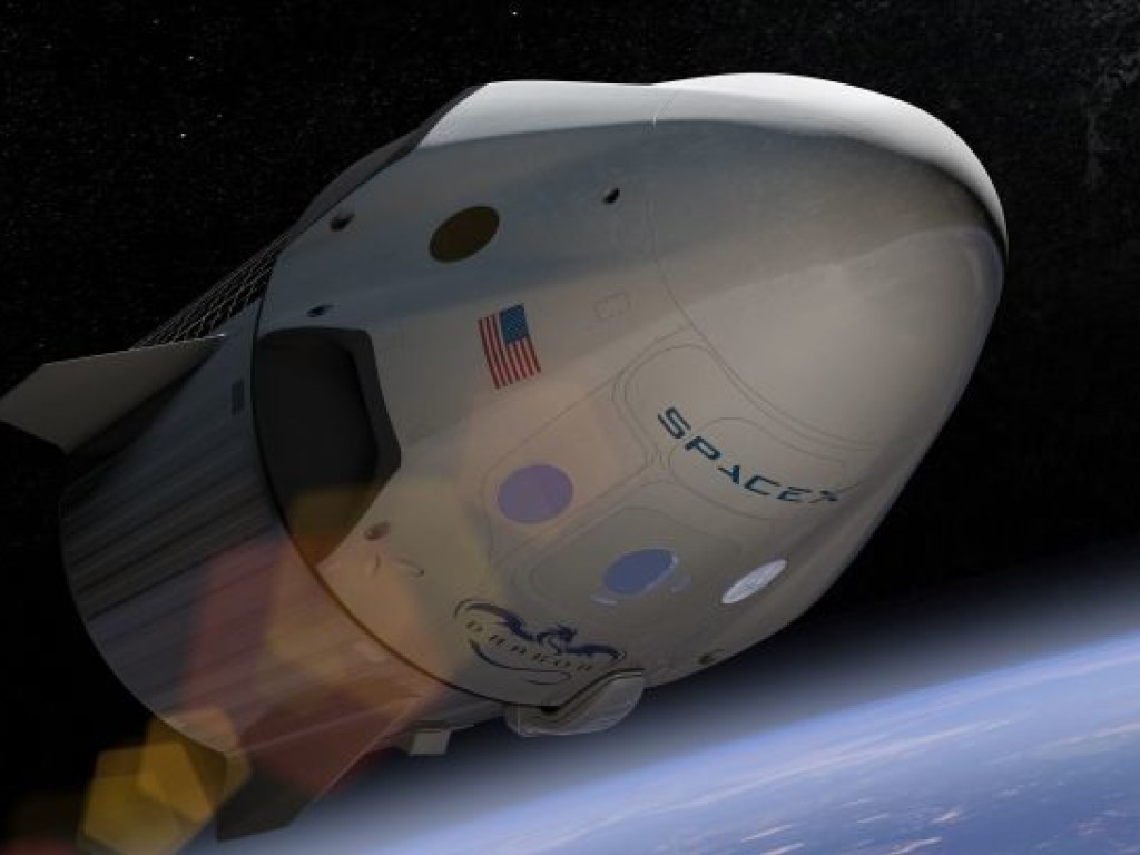 Корабль Илона Маска Crew Dragon успешно состыковался с МКС (ФОТО)
