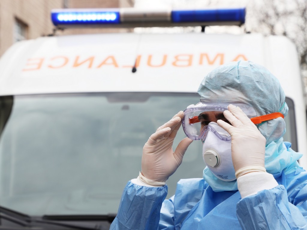Во Львовской области скончался от коронавируса 64-летний фельдшер скорой помощи