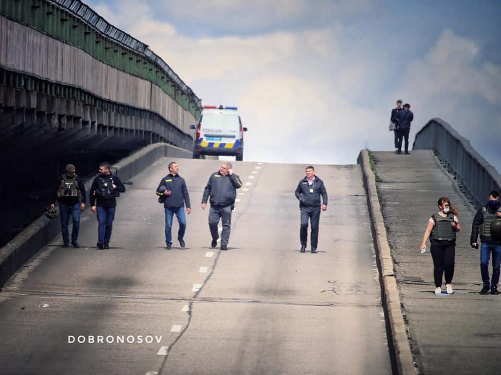 Минирование моста метро в Киеве: полиция сообщила все подробности ЧП