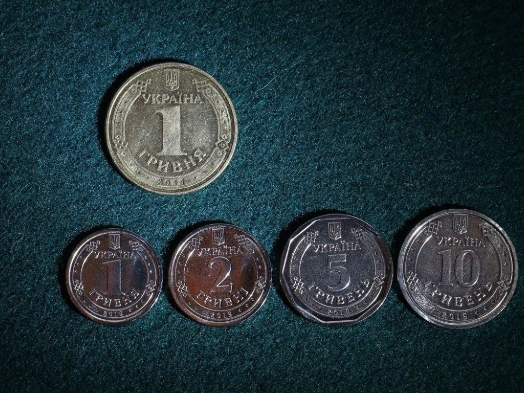Девальвация нацвалюты:  в Украине могут появиться 100-гривневые монеты – экономист