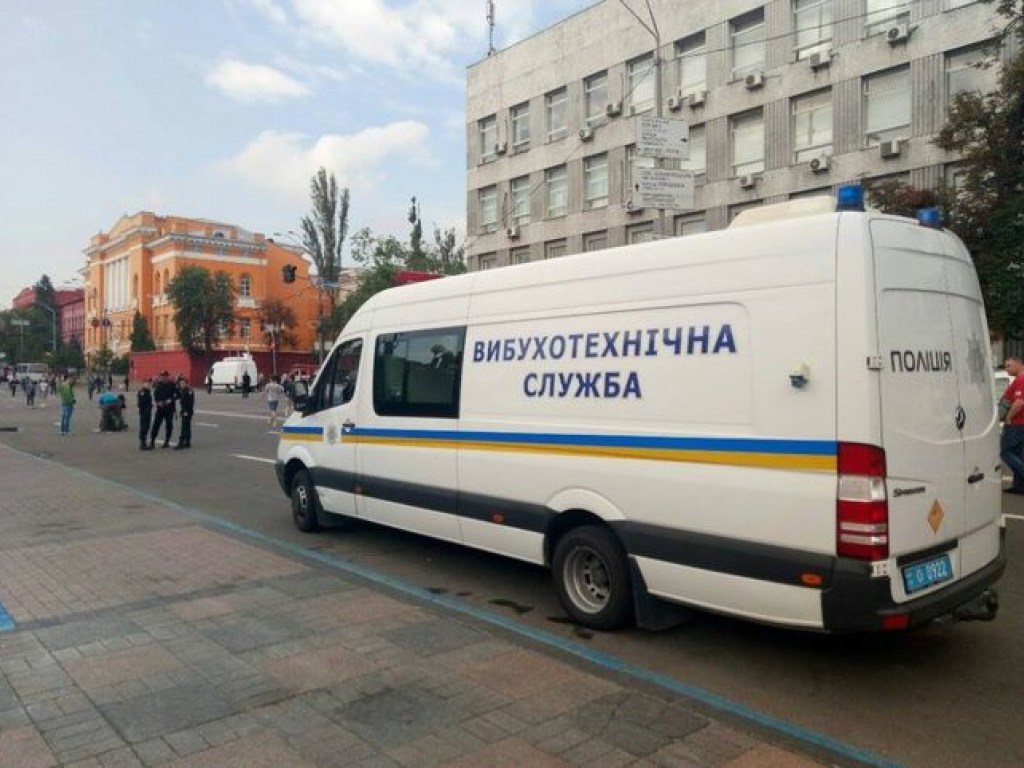 Аноним предупредил полицию: в Киеве заминированы все больницы &#8212; СМИ