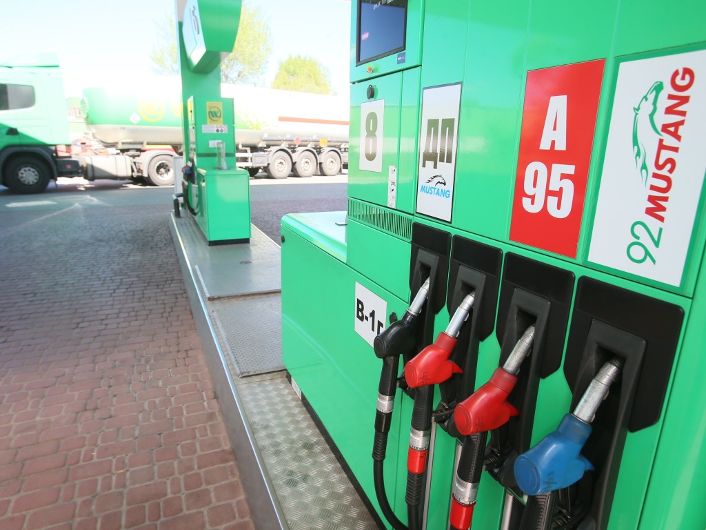 Цены на топливо в Украине зависят от АМКУ &#8212; эксперт