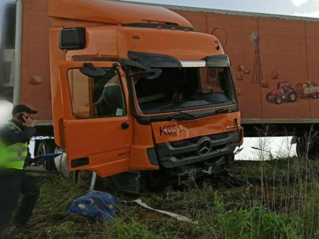 Полиция установила виновника ДТП в Ровенской области, в котором погибли четыре человека