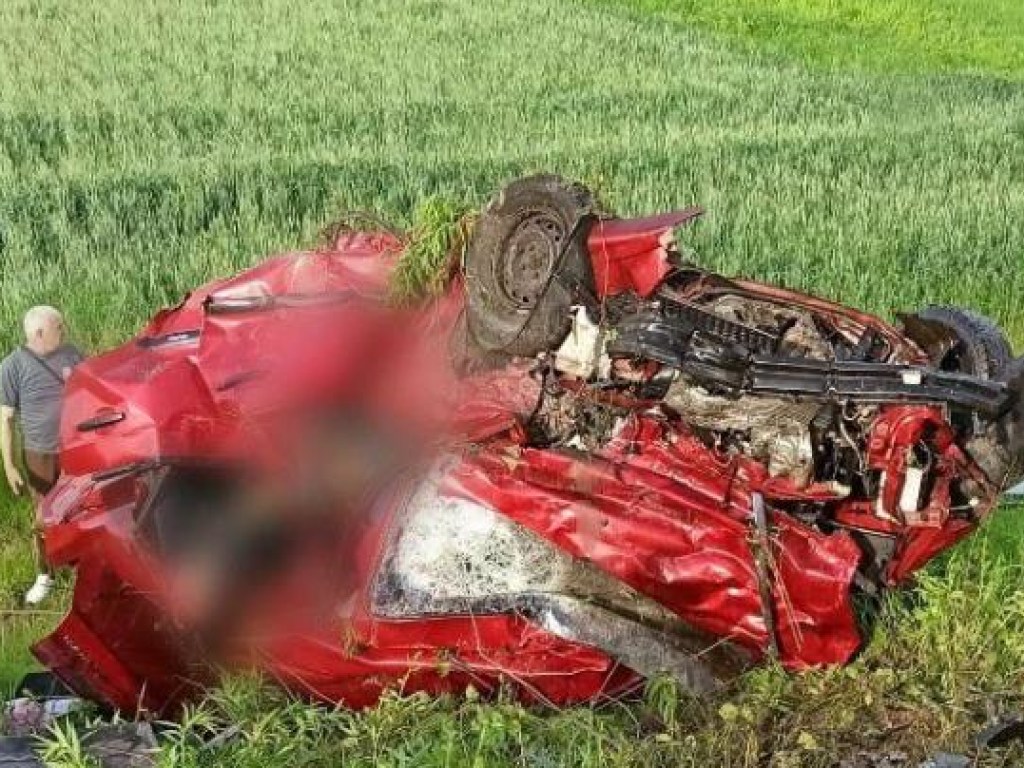Масштабное ДТП с грузовиком в Ровенской области: погибло четыре человека (ФОТО)