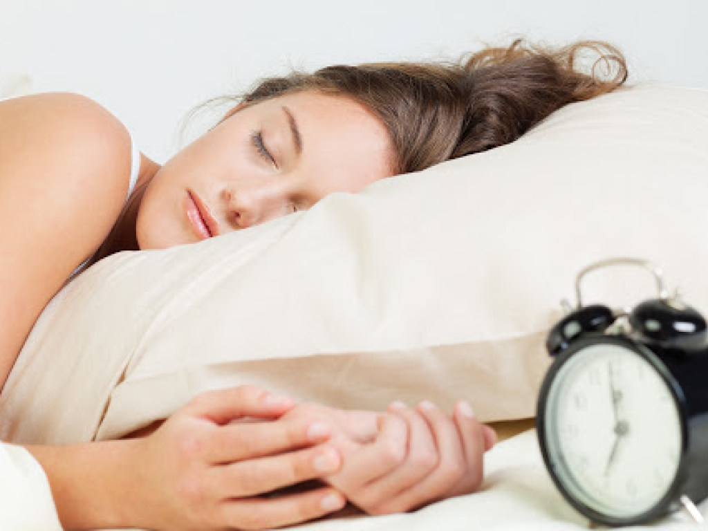 Ученые рассказали, как сон влияет на стрессоустойчивость и планирование жизни