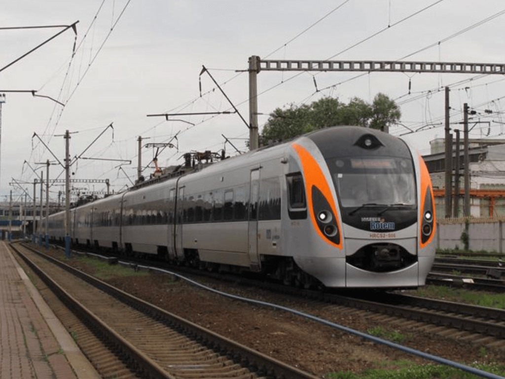 От станции метро «Выдубичи» в Киеве начнут ездить поезда «Интерсити» и Kyiv Boryspil Express (ФОТО)