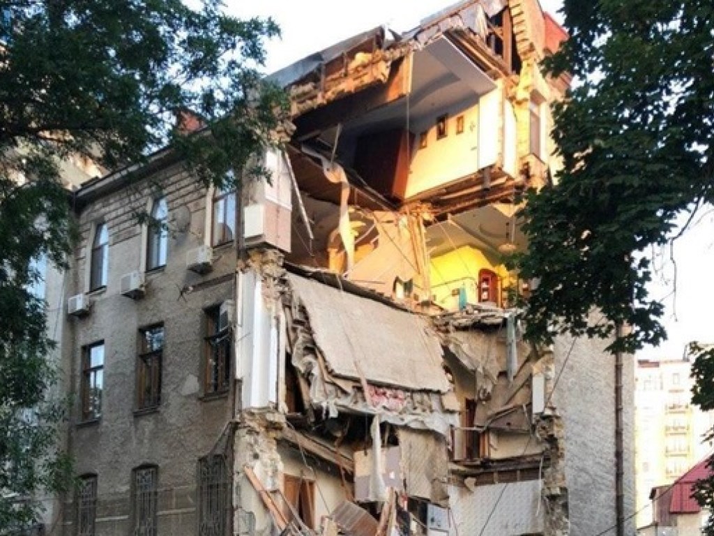 В Одессе произошло обрушение жилого дома (ФОТО)