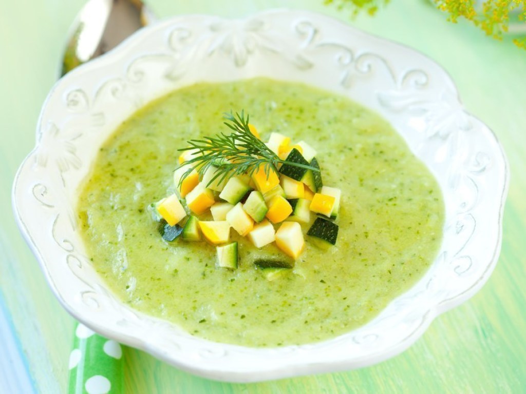 Рецепт дня: Крем-суп с зеленью для снижения веса