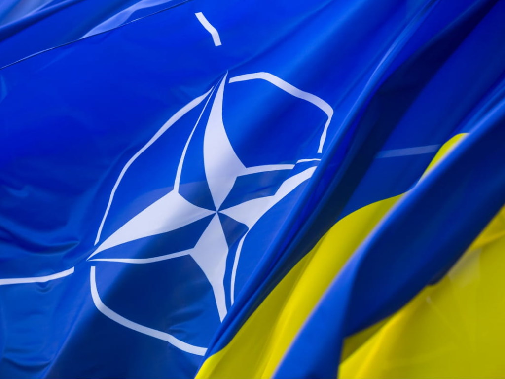 НАТО признало Украину участником партнерства расширенных возможностей