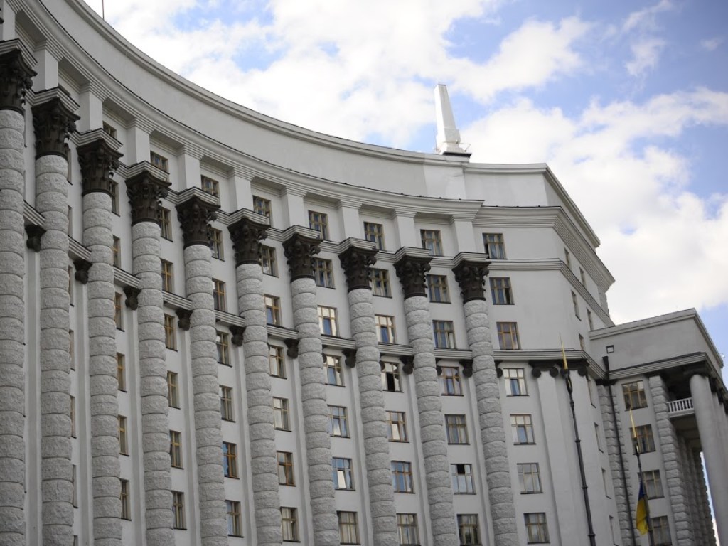 Эксперт прокомментировал новую программу действий правительства