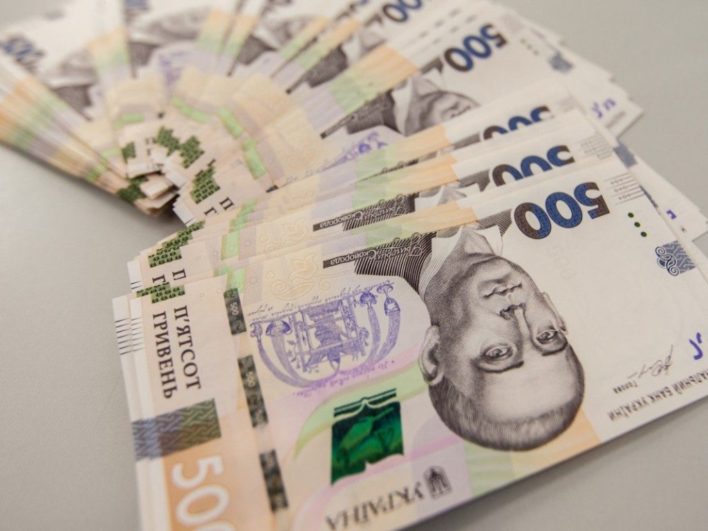 НБУ установил официальный курс на уровне 26,73 гривны за доллар