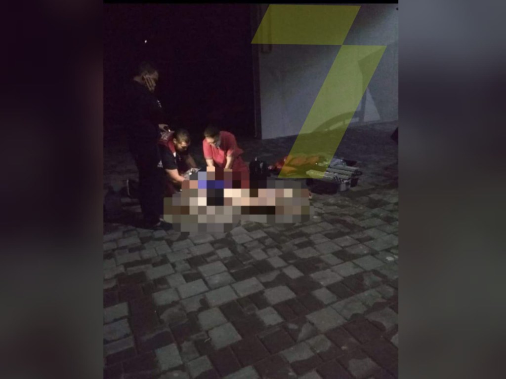 В Одессе с балкона выпрыгнула выпала 37-летняя женщина: двое детей остались сиротами (ФОТО)