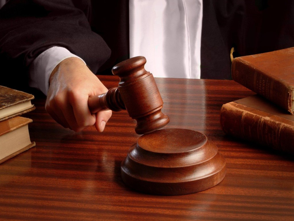 Суд в Хмельницком сомневается в возможности оштрафовать Зеленского за нарушение карантина (ВИДЕО)