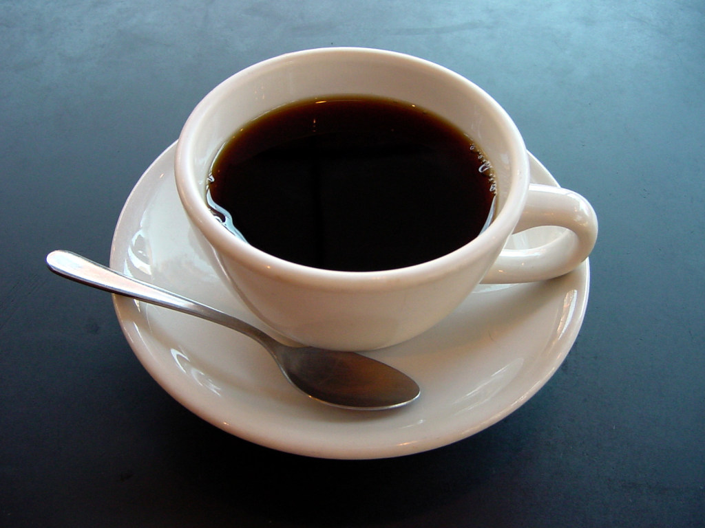Диетолог указал на минусы кофе без кофеина