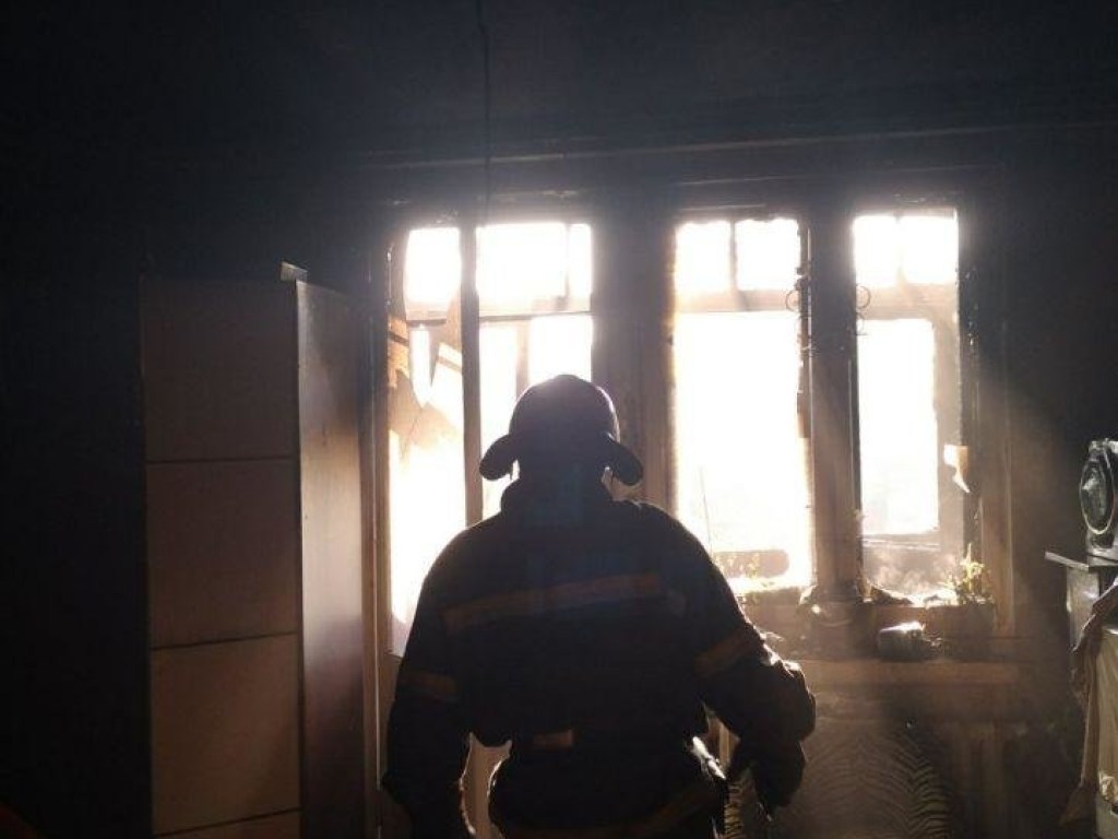 В Одесской области горел балкон: жильца квартиры госпитализировали (ФОТО)