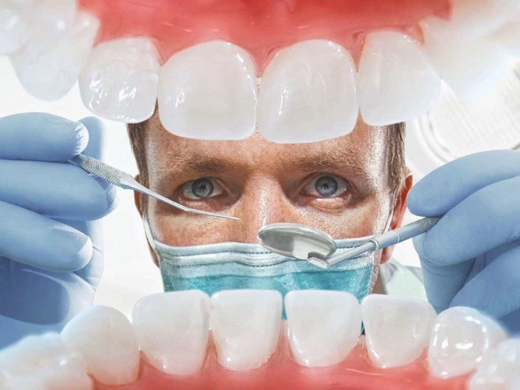 Стоматологи нашли связь между продолжительностью жизни и количеством выпавших зубов