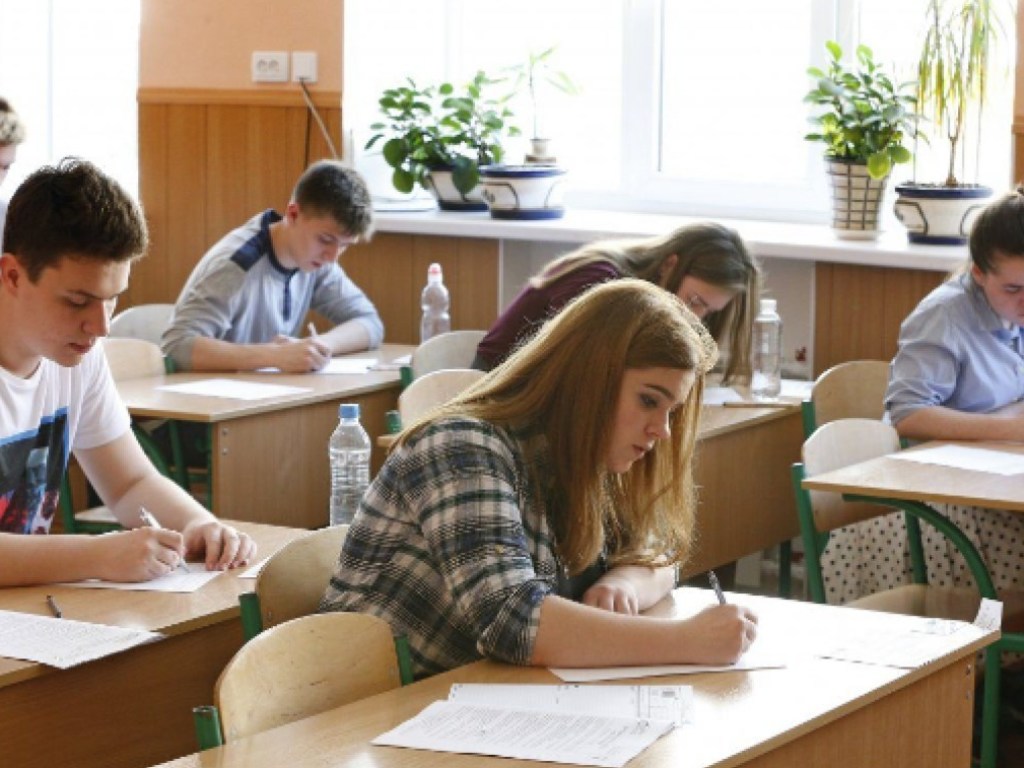 Педагог: Отмена государственной итоговой аттестации для школьников в Украине – временная мера