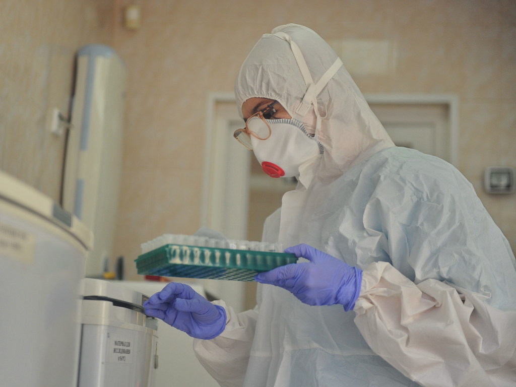 В Черниговской области в Нежине лабораторный центр пошел на самоизоляцию из-за коронавируса