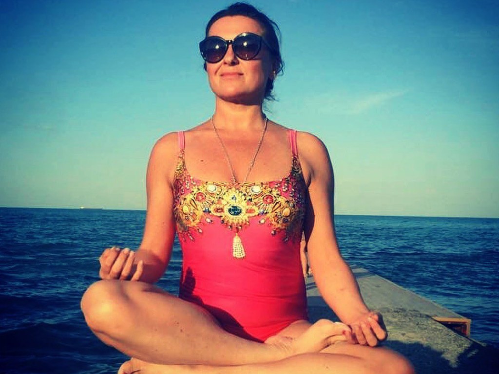 44-летняя Наталья Могилевская поделилась с поклонниками фото в купальнике