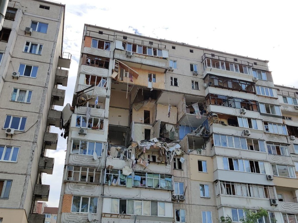 Взрыв в многоэтажке на Позняках в Киеве: поисково-спасательные работы завершены